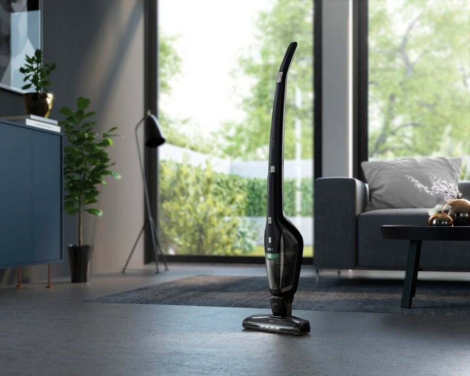 AEG Akku-Hand-und Stielstaubsauger CX7-2-45MÖ, 2200 W, beutellos, Flexible 2in1 Funktion, mit Bürstenreinigungsfunktion