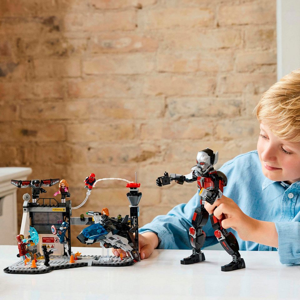 LEGO® Captain America: Civil War Actionduell (76314), LEGO Super Heroes Konstruktionsspielsteine, (736 St), Made in Europe