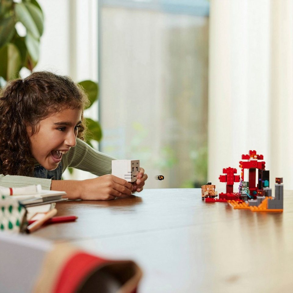 LEGO® Hinterhalt am Netherportal (21255), LEGO Minecraft Konstruktionsspielsteine, (352 St), Made in Europe
