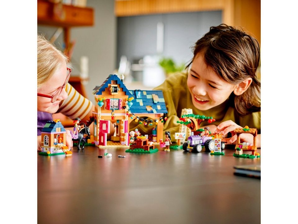 LEGO® LEGO® Friends 41721 Bio-Bauernhof Konstruktionsspielsteine, (826 St)