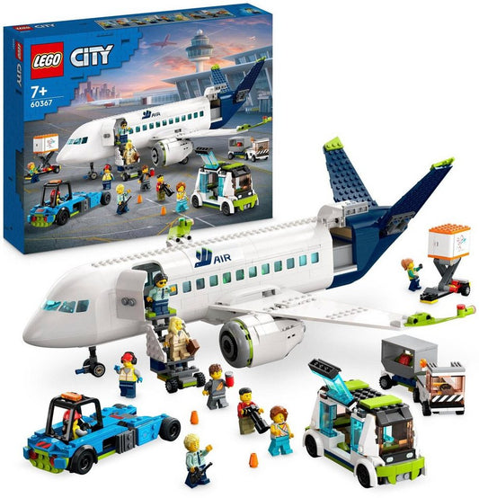 LEGO® Passagierflugzeug (60367), LEGO® City Konstruktionsspielsteine, (913 St), Made in Europe