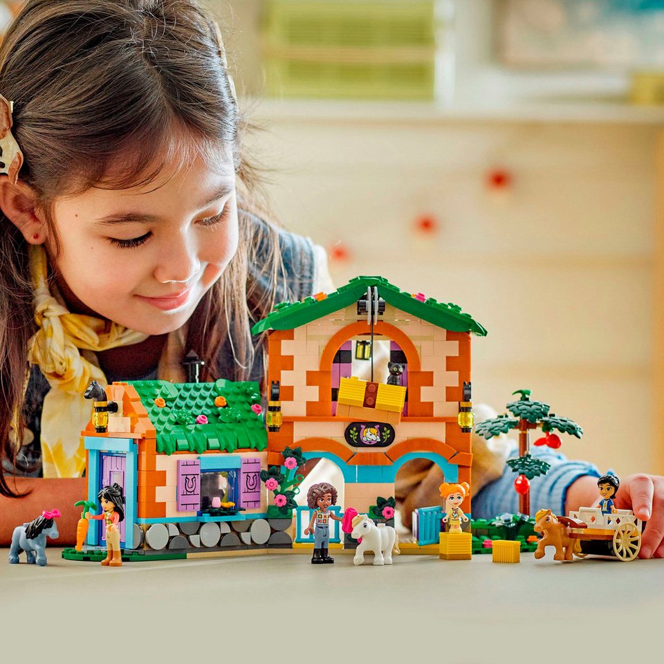 LEGO® Ponyhof & Stall (42654), LEGO Friends Konstruktionsspielsteine, (727 St), Made in Europe