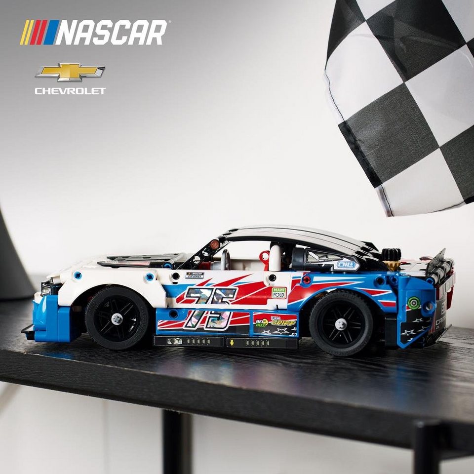 LEGO® Technic 42153 - NASCAR® Next Gen Chevrolet Camaro ZL1 Konstruktionsspielsteine, (672 St), Rennauto, Bau- und Spielset, für Kinder ab 9 Jahren