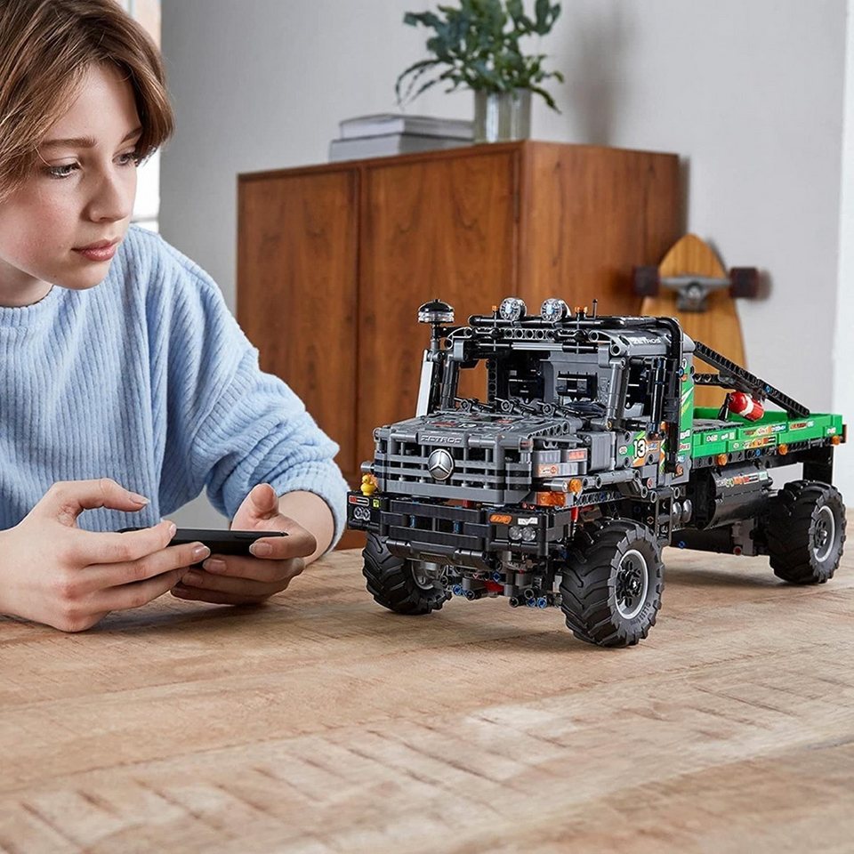 LEGO® Technic Appgesteuerter 4x4 Mercedes-Benz Zetros Offroad-Truck Konstruktionsspielsteine, (Appgesteuerter 4x4 Mercedes-Benz Zetros Offroad-Truck, Klemmbausteine), Made in Europe
