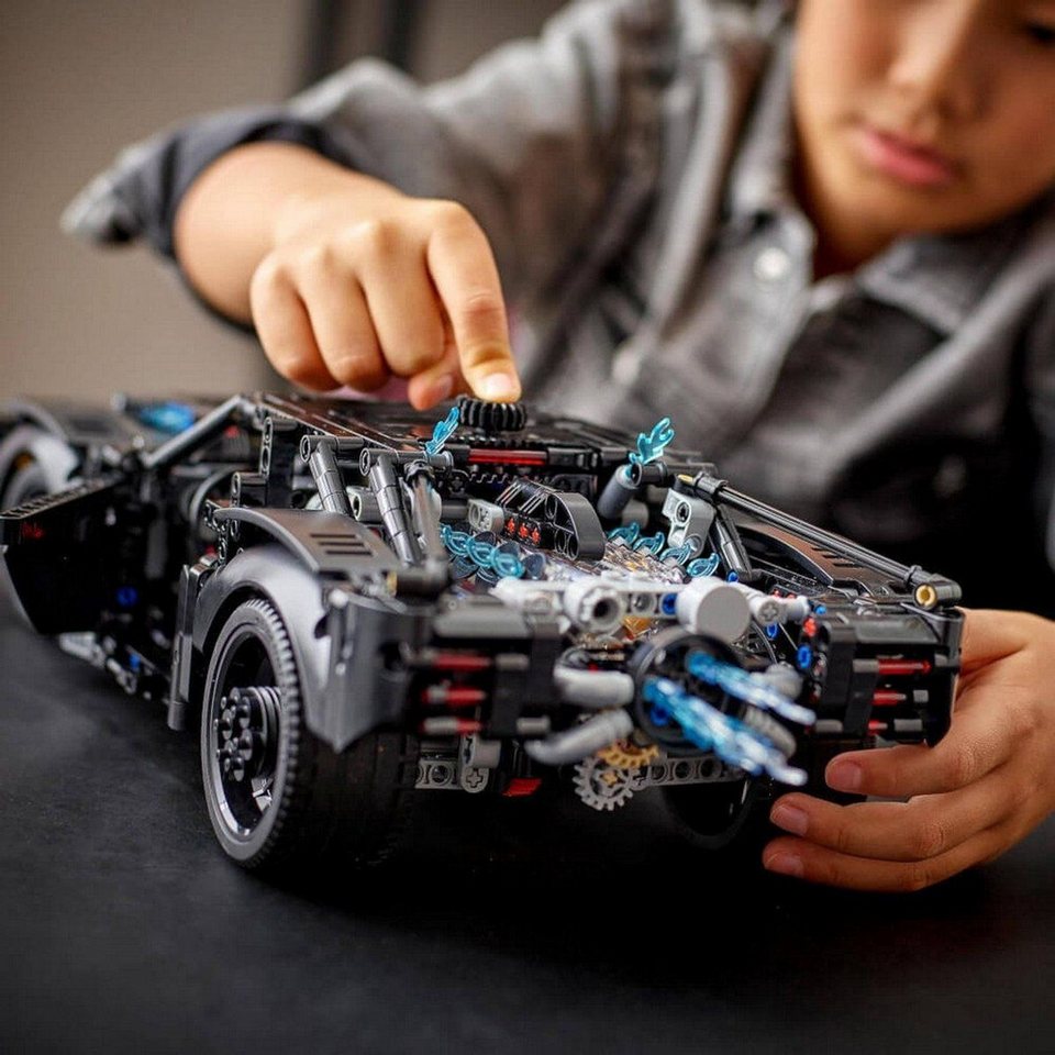 LEGO® Technic BATMANS BATMOBIL™ Konstruktionsspielsteine, (BATMANS BATMOBIL™, Klemmbausteine), Made in Europe
