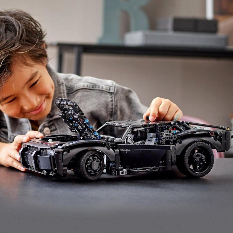 LEGO® Technic BATMANS BATMOBIL™ Konstruktionsspielsteine, (BATMANS BATMOBIL™, Klemmbausteine), Made in Europe