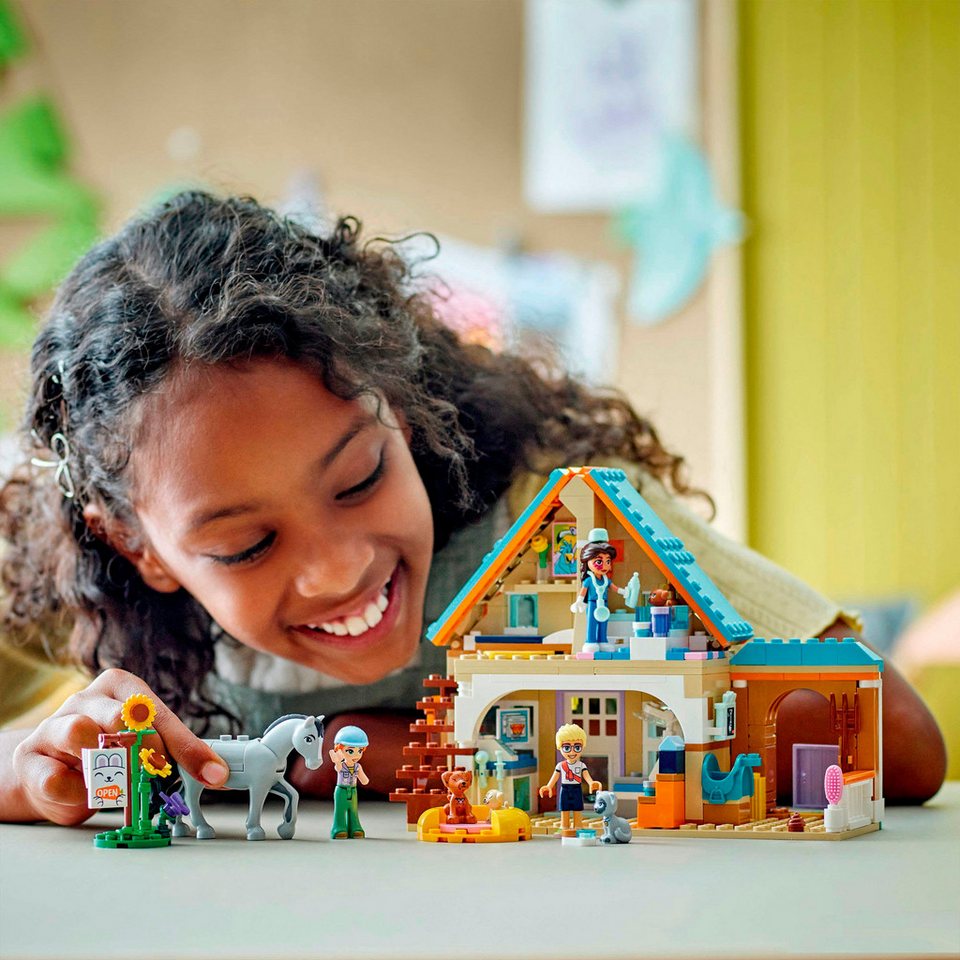 LEGO® Tierarztpraxis für Pferde und Haustiere (42651), LEGO Friends Konstruktionsspielsteine, (428 St), Made in Europe