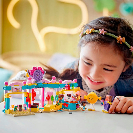 LEGO® Heartlake City Süßwarenladen (42649), LEGO Friends Konstruktionsspielsteine, (376 St), Made in Europe