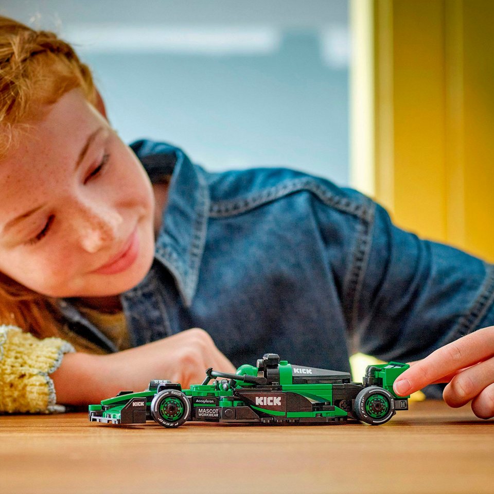 LEGO® KICK Sauber F1® Team C44 Rennauto (77247), LEGO® Speed Champions Konstruktionsspielsteine, (259 St), Made in Europe