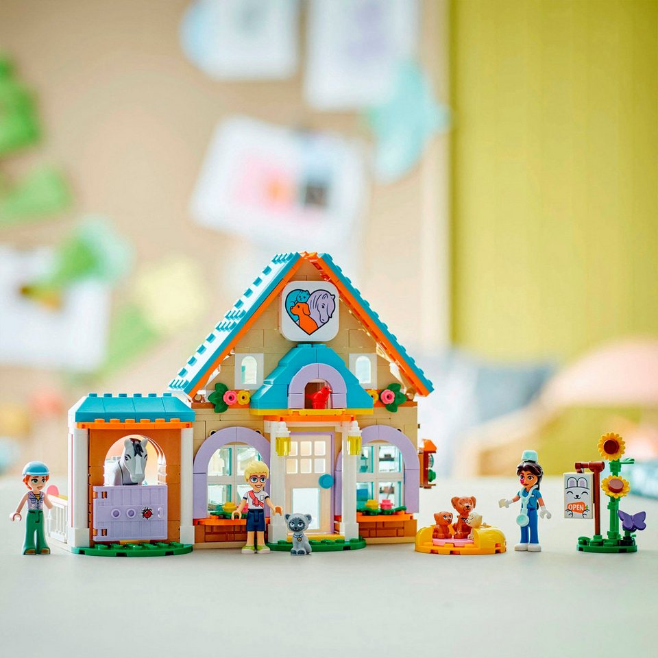 LEGO® Tierarztpraxis für Pferde und Haustiere (42651), LEGO Friends Konstruktionsspielsteine, (428 St), Made in Europe
