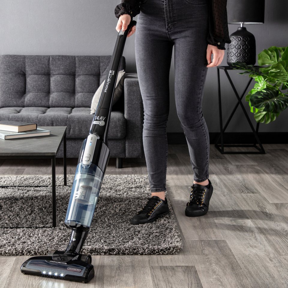 Rowenta Akku-Stielstaubsauger Air Force Light, kabellos, LED- Düse, beutellos Bodenstaubsauger, 550 W, beutellos, 14,4 Volt Lithiumionen- Akku, leichtes und kompaktes Design, RH6545